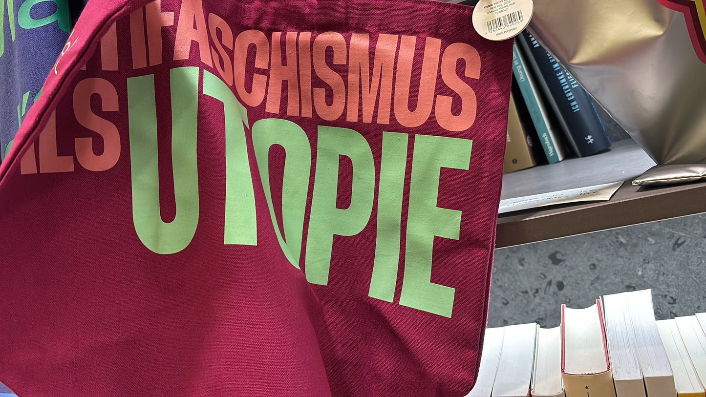 Antifaschismus Tote Bag
